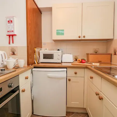 Oak View Apartment